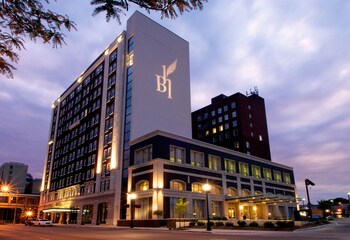 Top 10 Hotels In Bettendorf Iowa