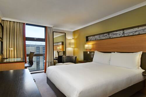 ヒルトン ロンドン ケンジントン ショッピングモールと駅に近いホテル4つ星ホテル 宿泊予約はホテルズドットコム ヒルトン ロンドン ケンジントン ショッピングモールと駅に近いホテル4つ星ホテル 宿泊予約はホテルズドットコム