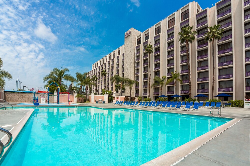 Book Knott S Berry Farm Hotel In Buena Park Hotels Knott S Berry Farm Hotel Buena Park