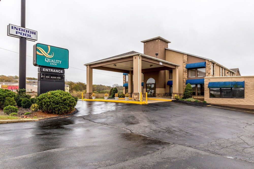 Book Quality Inn Rolla In Hotels Quality Inn Rolla