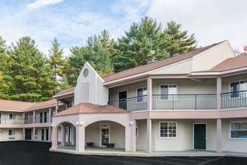 Top 10 Hotels In Lenox Machusetts Motels In Lenox