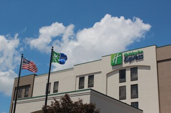 Top 10 Hotels In Hiram Georgia