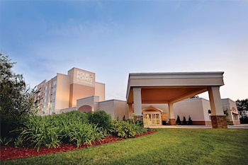 last minute hotel deals kalamazoo mi