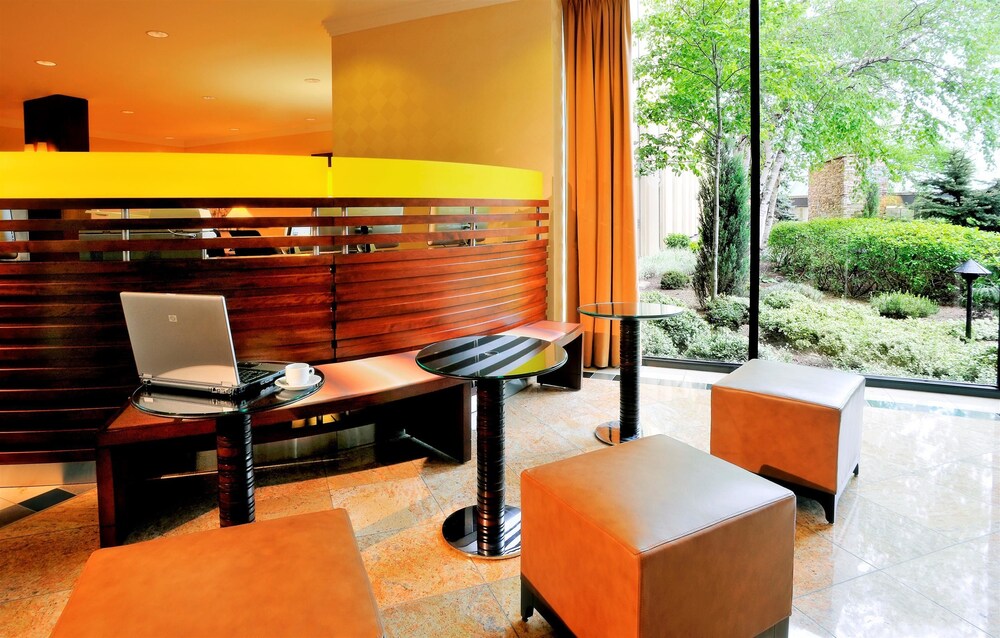 Book Sheraton Toronto Airport Hotel & Conference Centre, Toronto, Ontario - Hotels.com