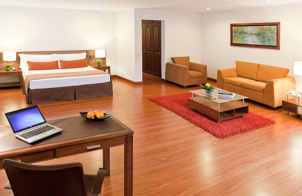 Book Hotel Estelar Windsor House All Suites In Bogota Hotels Com Hotel Estelar Windsor House All Suites Bogota Suite 1 King Bed