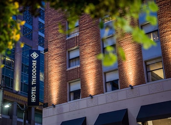 Top 10 Seattle Hotels Near Washington State Convention Center Top 10 Seattle Hotels Near Washington State Convention Center