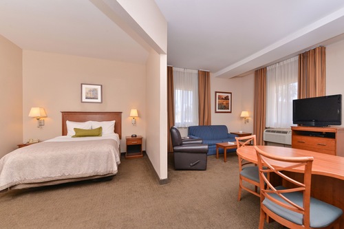 Book Candlewood Suites San Diego In San Diego Hotels Com