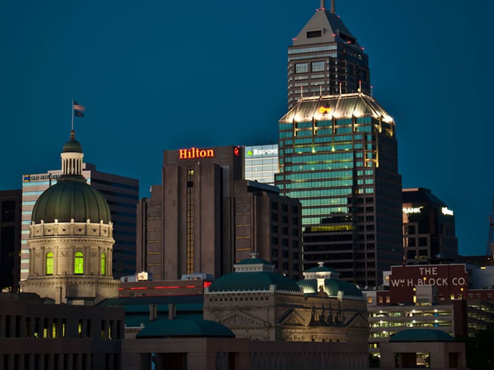 Book Hilton Indianapolis Hotel & Suites in Indianapolis  Hotels.com