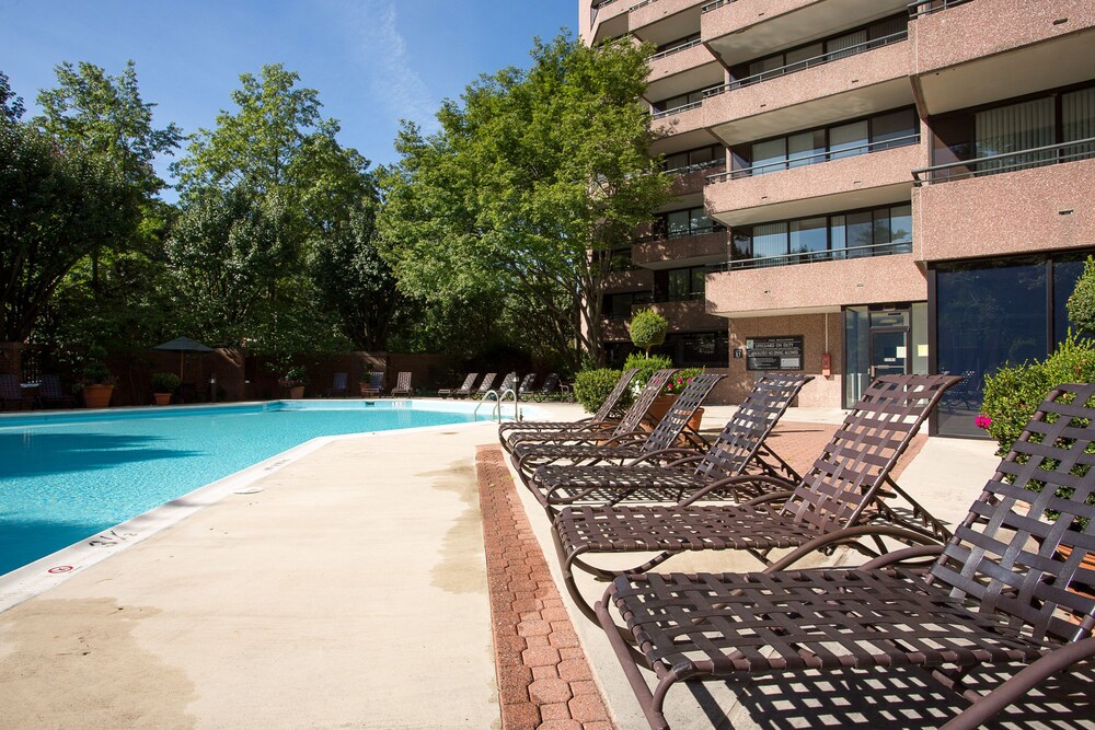 Book Oakwood Arlington In Arlington Hotels Com