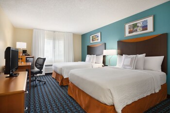 Top 10 Hotels In Poland Oh