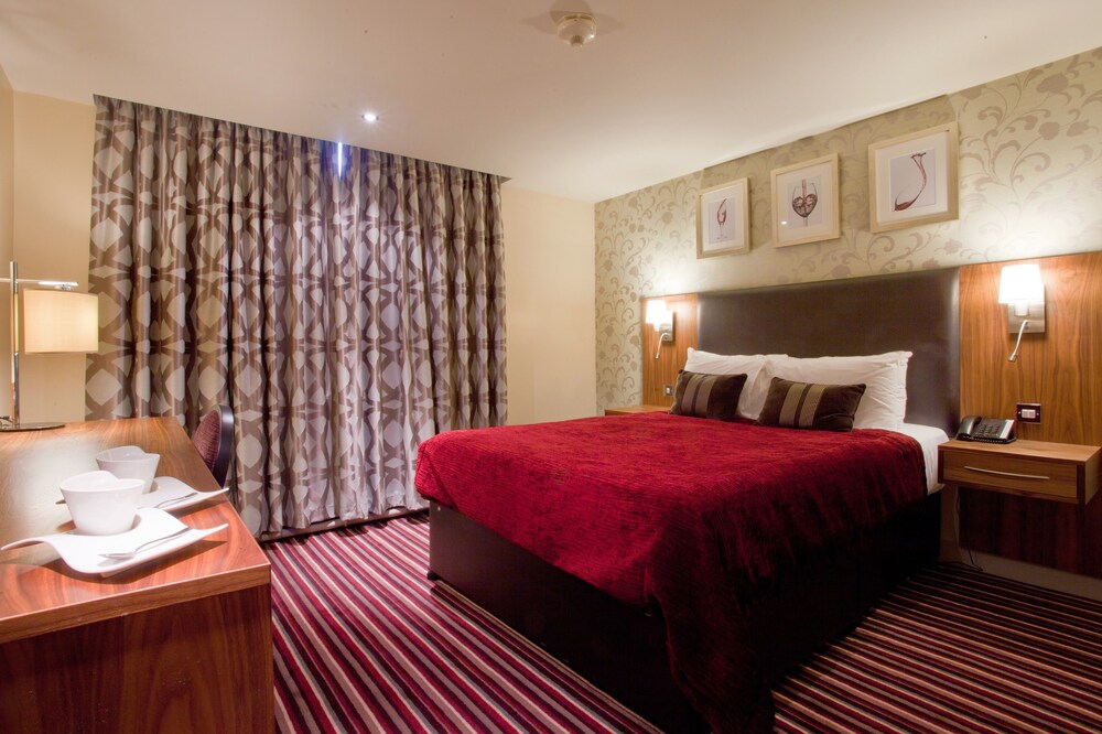 Book Hallmark Hotel Gloucester In Hotels Hallmark Hotel Gloucester