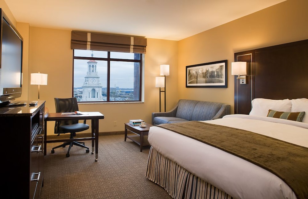 Book New Haven Hotel In Hotels New Haven Hotel Executive Room 1 King Bed With Sofa