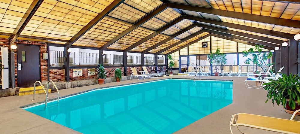 Book Ashworth By The Sea In Hampton Hotels Ashworth By The Sea Hampton Indoor Pool