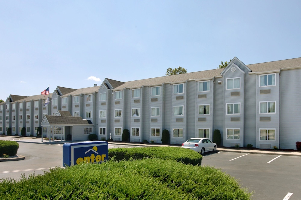 Book Microtel Inn Suites By Wyndham Charleston South In Microtel Inn Suites By Wyndham Charleston South