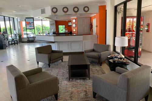 ハワード ジョンソン ホテル スイーツ バイ ウィンダム レシーダ レシーダ の宿泊予約 ホテルズドットコム ハワード ジョンソン ホテル スイーツ バイ ウィンダム レシーダ レシーダ の宿泊予約 ホテルズドットコム