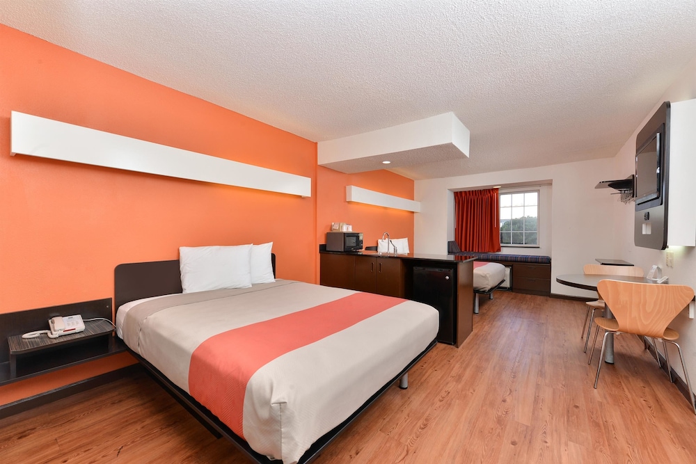 Book Motel 6 Richburg In Hotels Motel 6 Richburg Room 1 King Bed Non Smoking Guest