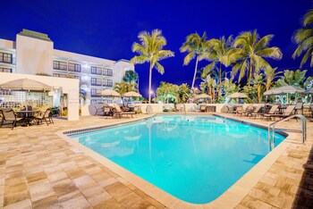Top 10 Boca Raton Hotels Last Minute Room Deals Picture Of Boca Raton Plaza Hotel Suites In