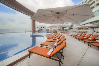 Cancun — zdjęcie hotelu Beach Palace Resort All Inclusive