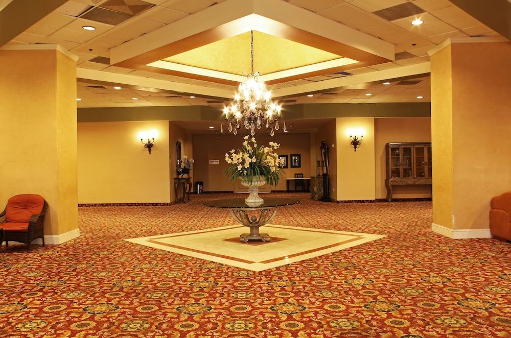 LA Crystal Hotel California) Hoteles en Compton