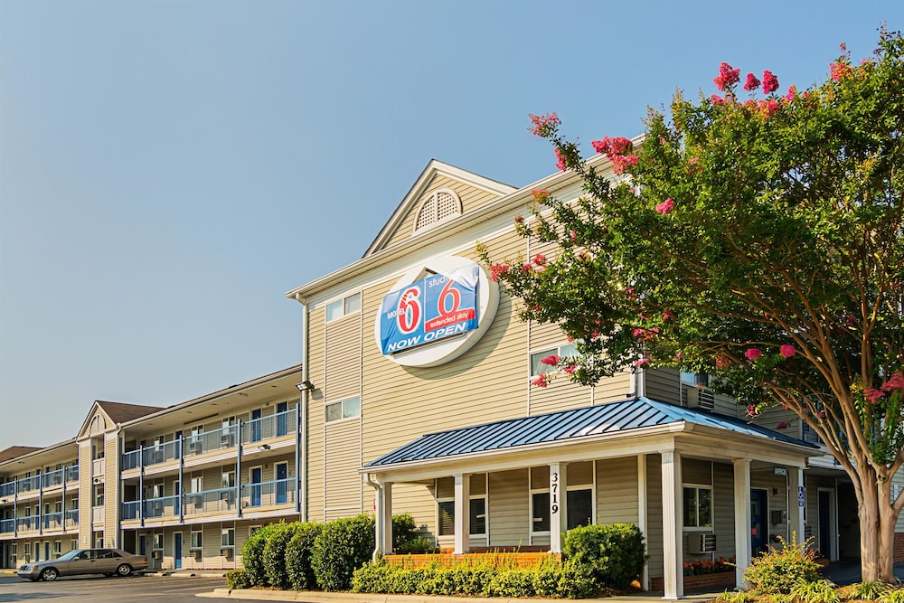 Book Motel 6 Fayetteville Nc Fort Bragg Area In Motel 6 Fayetteville Nc Fort Bragg Area