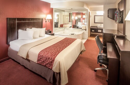 Top Pet Friendly Hotels In Howell Michigan Hotelscom