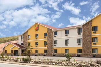Top 10 Hotels In Dillon Colorado