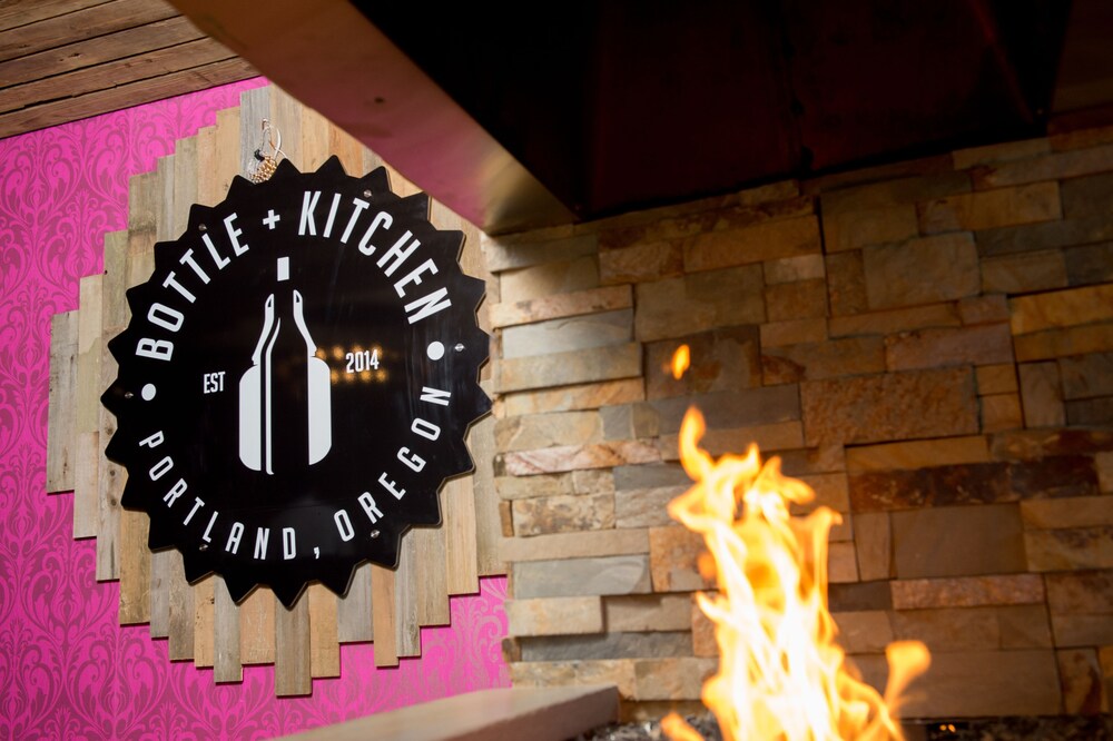 Book Staypineapple at Hotel Rose in Portland