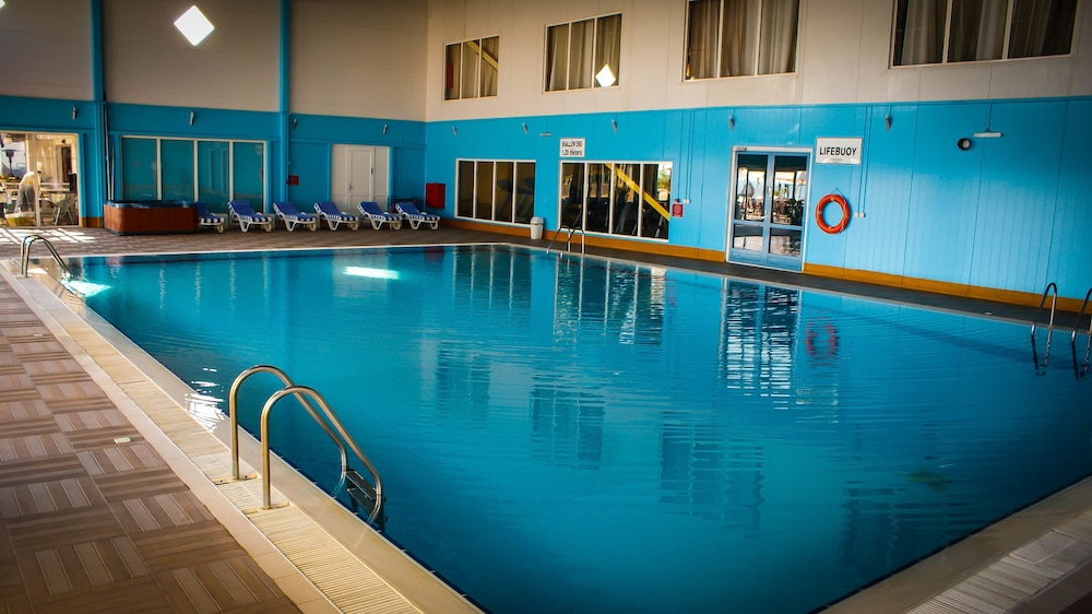 The Crescent Beach Hotel Leisure Resort In Baku Book On Hotels The Crescent Beach Hotel Leisure Resort Baku Indoor Pool
