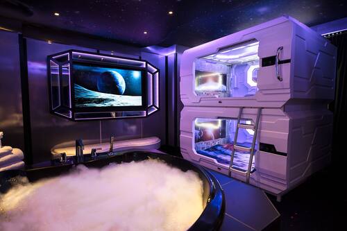 Book Fantasyland Hotel In Edmonton Hotels Com Book Fantasyland Hotel In Edmonton Hotels Com