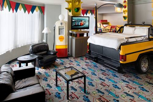 Fantasyland Hotel En Edmonton Hoteles Com Fantasyland Hotel En Edmonton Hoteles Com