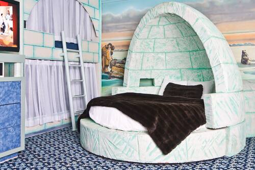 Book Fantasyland Hotel In Edmonton Hotels Com Book Fantasyland Hotel In Edmonton Hotels Com