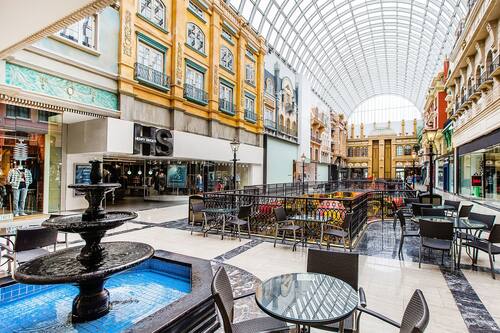 Book Fantasyland Hotel In Edmonton Hotels Com Book Fantasyland Hotel In Edmonton Hotels Com