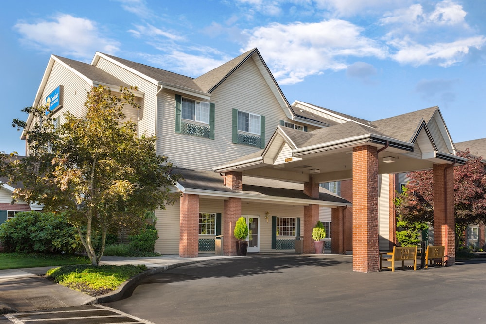 Book Comfort Inn Suites Tualatin Portland South In Book Comfort Inn Suites Tualatin Portland South In Hotels