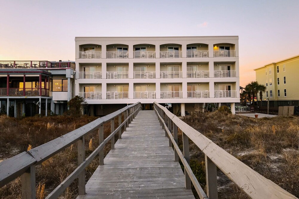 The Palms Oceanfront Hotel In Isle Of Book On Hotels The Palms Oceanfront Hotel Isle Of