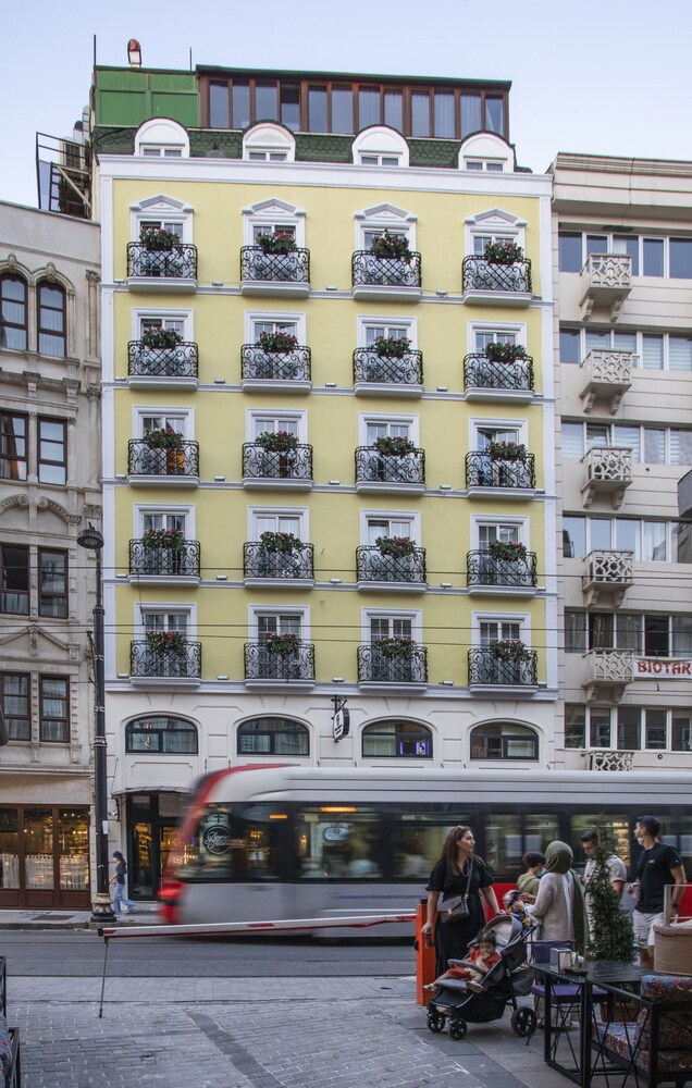 احجز أورينت إكسبرس آند سبا باي أوركا هوتلز في إسطنبول قارن أسعار الفنادق في إسطنبول