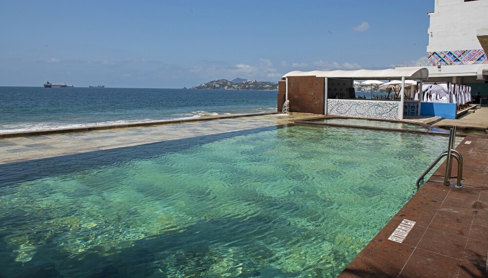 Gormen Lazim در توییتر Sonsuzluk Havuzu Kalkan Koyu Antalya Http T Co Kpldev3tfv