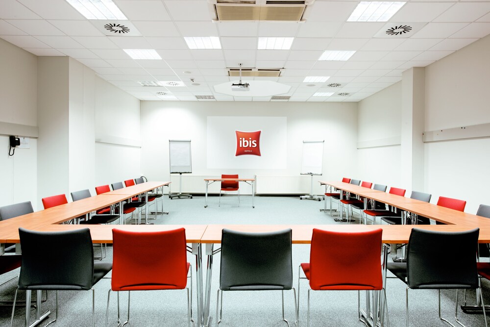 احجز إيبيس وارزاوا سنتروم في وارسو قارن أسعار الفنادق في وارسو