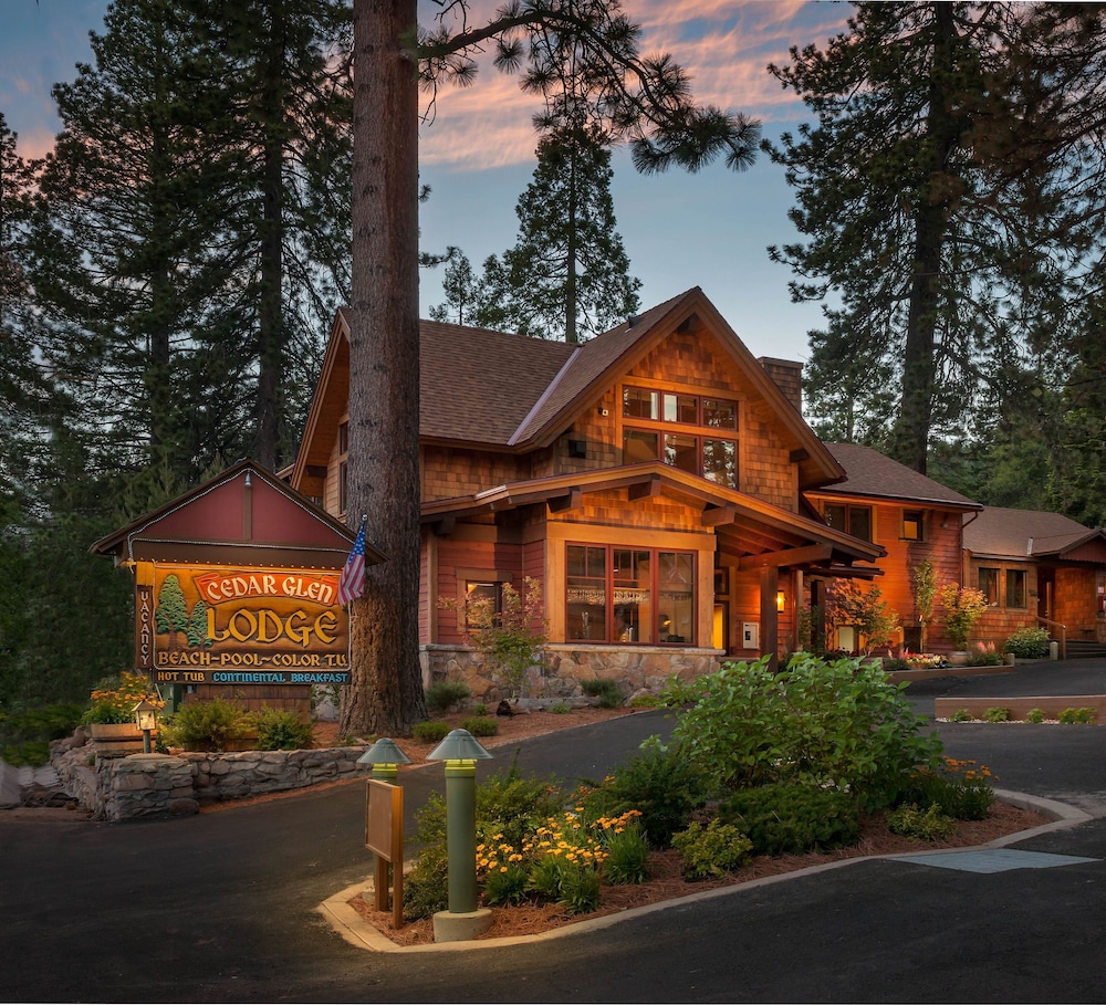 Book Cedar Glen Lodge In Tahoe Vista Hotels Cedar Glen Lodge Tahoe Vista