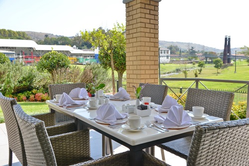 Book Courtyard Hotel Eastgate In Johannesburg Hotels Com - Patio Table And Chairs Johannesburg Book Courtyard Hotel Eastgate In Johannesburg Hotels Com - Patio Table And Chairs Johannesburg