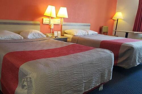 Book Red Carpet Inn In Gibbstown Hotels Com Book Red Carpet Inn In Gibbstown Hotels Com