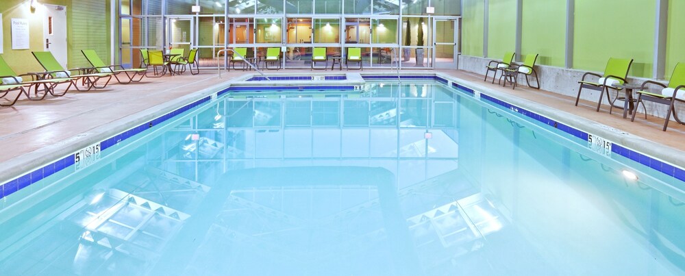 Book 17 West Hotel, Ascend Hotel Collection in Tulsa