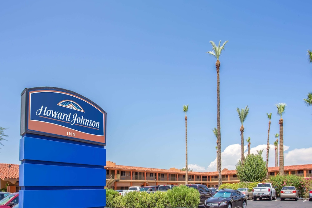Book Howard Johnson Phoenix Airport Downtown Area In Howard Johnson Phoenix Airport Downtown Area