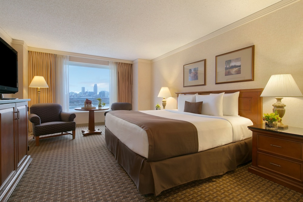 Book Harrahs Council Bluffs Hotel In Harrahs Council Bluffs Hotel