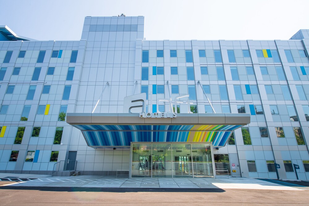 Book Aloft New York Laguardia Airport In East Elmhurst Hotels