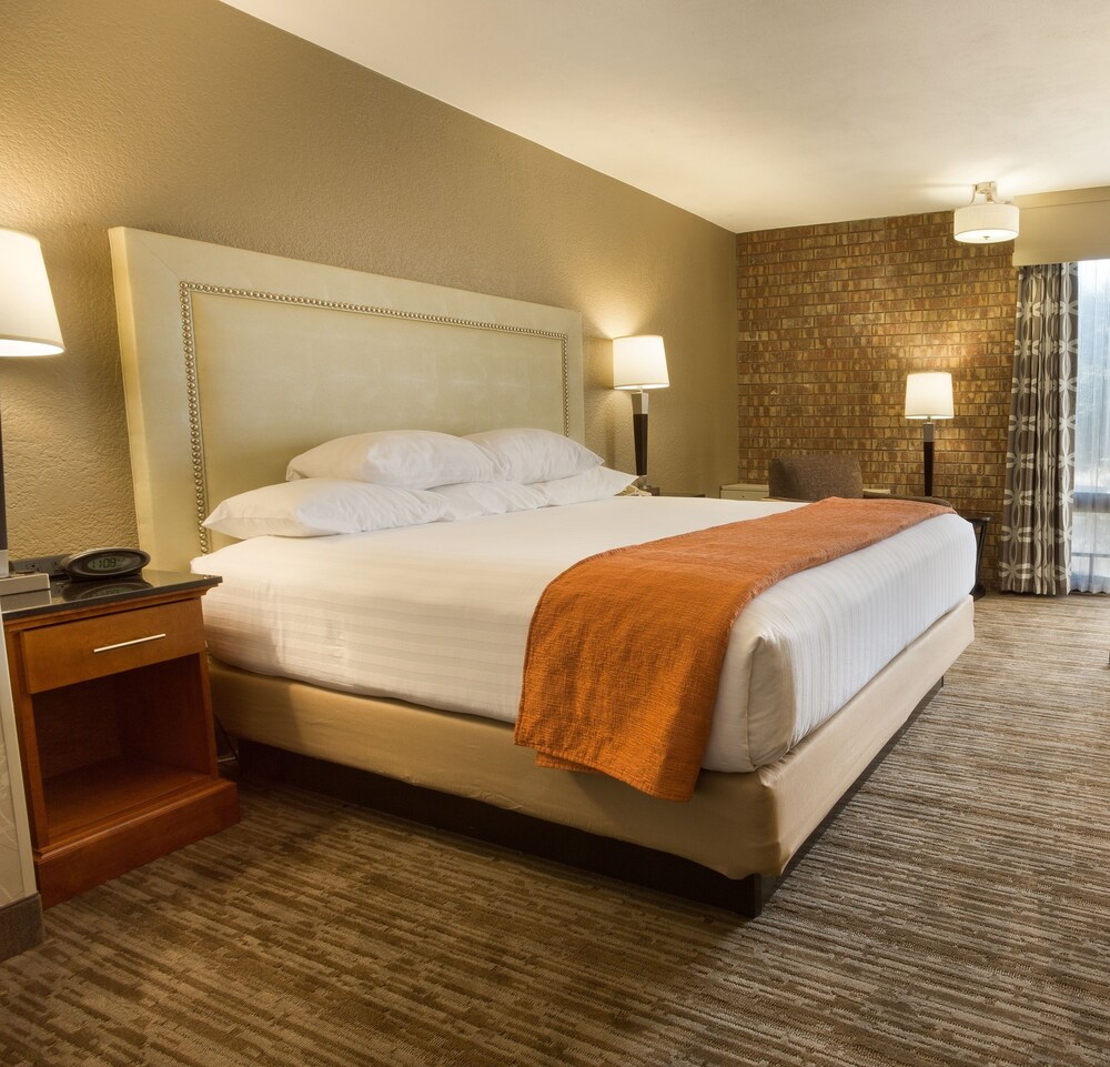 Book Drury Inn Suites Austin North In Austin Hotels Com