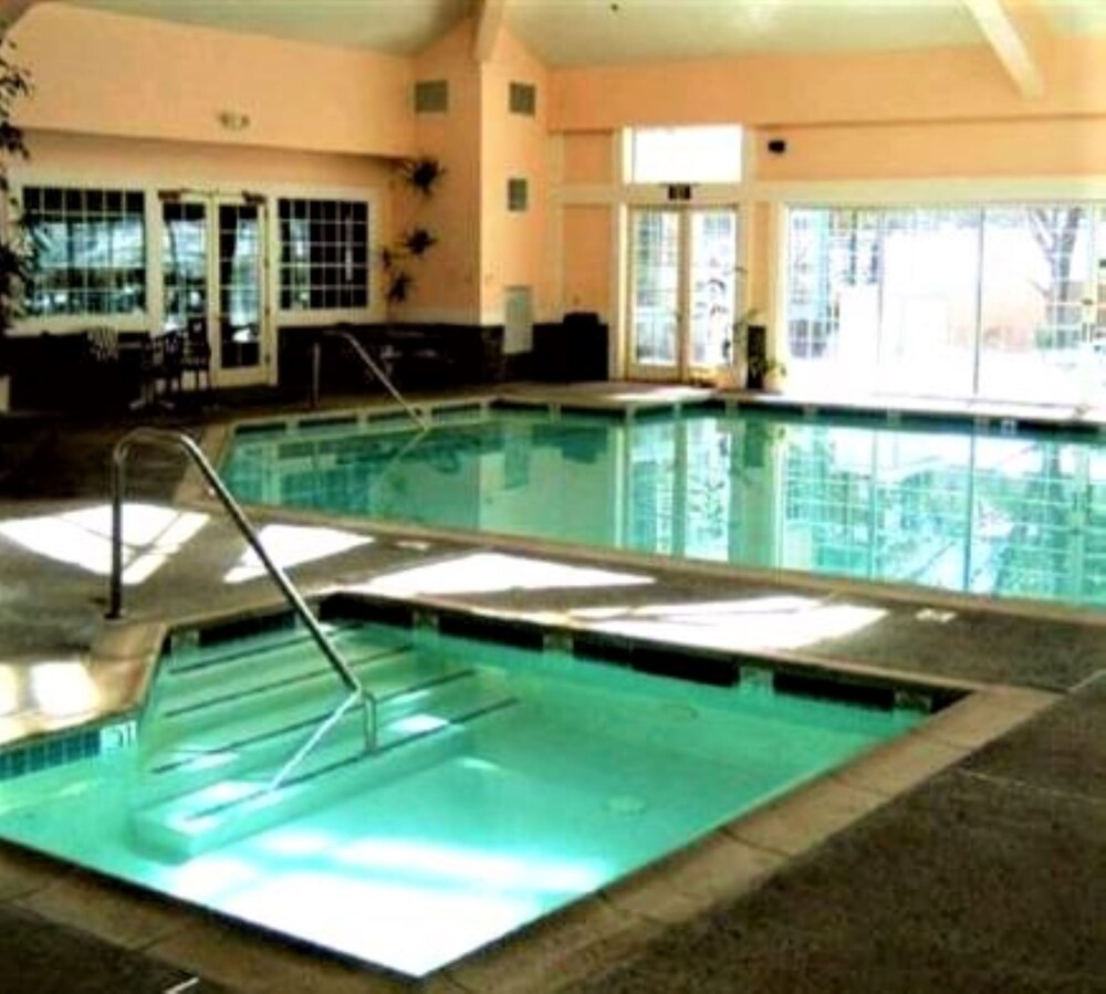 Lake Arrowhead Hotels For Christmas 2022 North Bay At Lake Arrowhead, Lake Arrowhead: Info, Photos, Reviews | Book  At Hotels.com