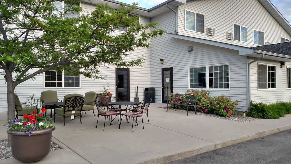 Book Choteau Stage Stop Inn In Hotels Choteau Stage Stop Inn Terrace Patio