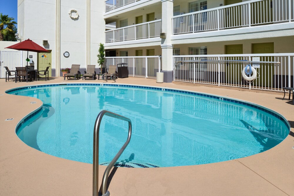 Book Red Lion Inn Suites Phoenix Tempe In Hotels Com Red Lion Inn Suites Phoenix Tempe Pool