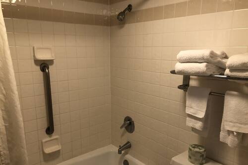 Book Americas Best Value Inn Collinsville St Louis In Collinsville Hotels Com Book Americas Best Value Inn Collinsville St Louis In Collinsville Hotels Com