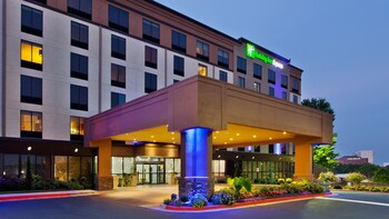 15 Closest Hotels To Berland Mall In Atlanta